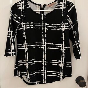 Black and White Women's Top Zipper Back